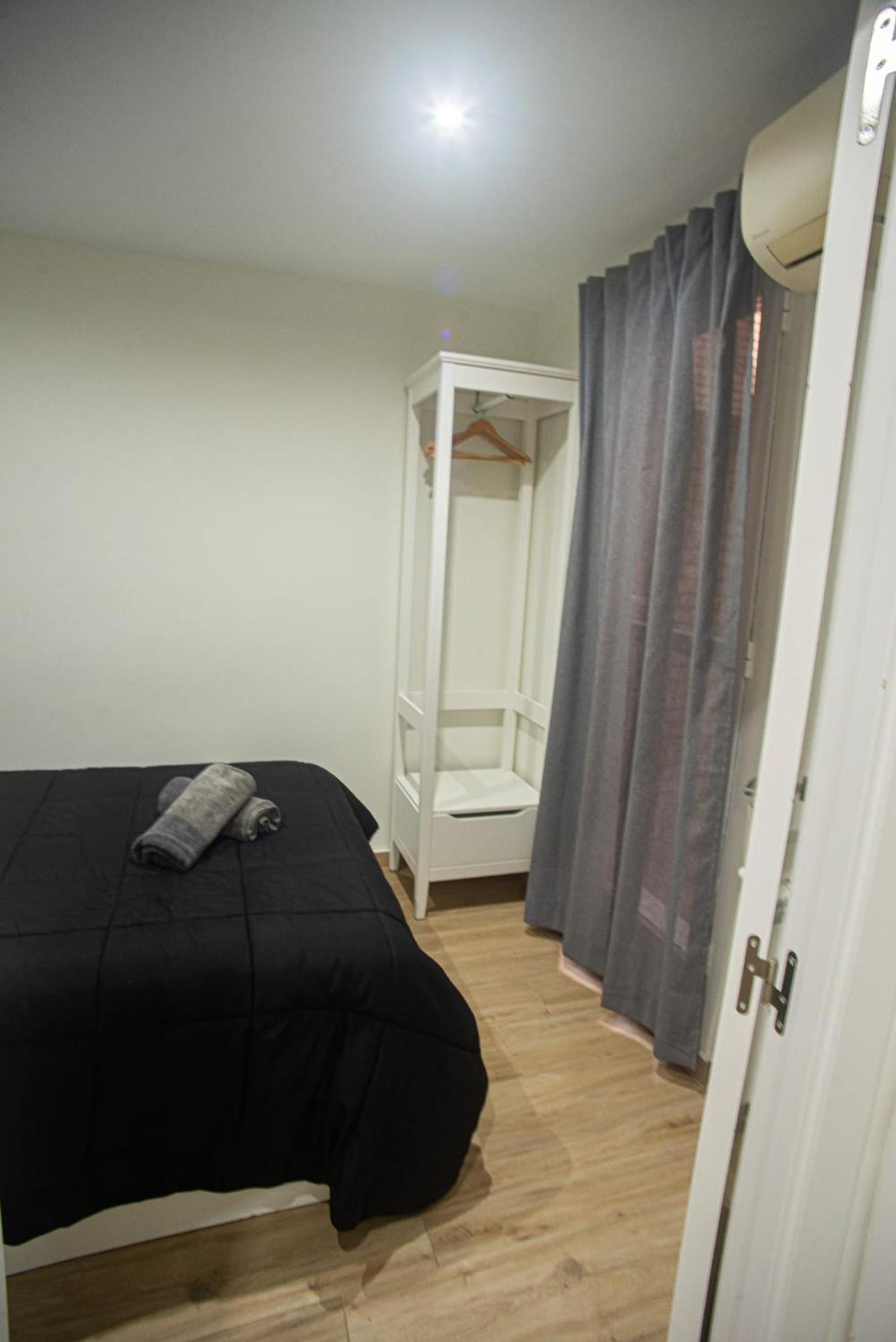 Centro Historico Parking Apartment Alcala de Henares